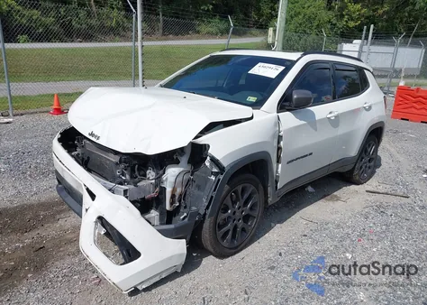 2021 Jeep Compass 80Th Anniversary 4X4 z USA, uszkodzony, nr VIN 3C4NJDEB5MT521177